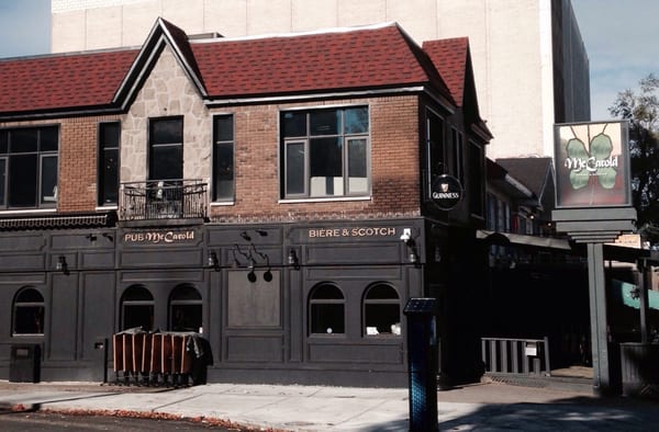 Pub McCarold by null