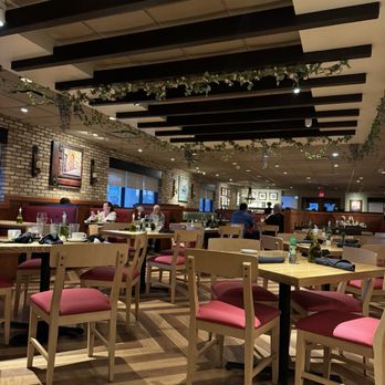 Carrabba's Italian Grill - Italian Near Me - Delray Beach, Florida