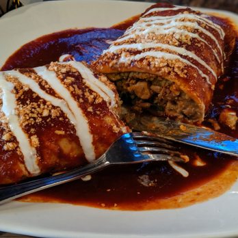 Madero 1899 - Traditonal chicken wet burrito - Mexican Near Me - Fullerton, California