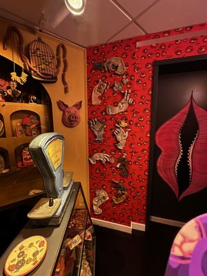 Meow Wolf Grapevine's The Real Unreal by null