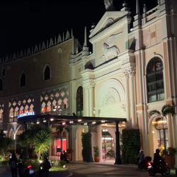 The Venice Piazza