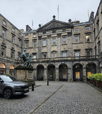 Edinburgh City Chambers by null
