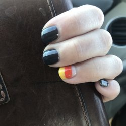 Sai Gon Lotus Spa - Love my fall nails!