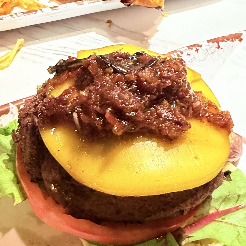 Sirens - Delicious burger! - Sports Bars Near Me - Seminole, Florida