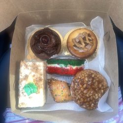 Annadale Bakery - Only the flag pastry was delicious and brownie tart ok everything else was terrible!