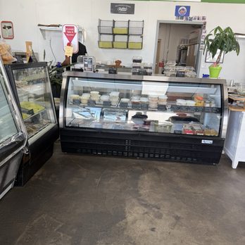 Kneller’s Delicatessen & Appetizing - Delis Near Me - Tucson, Arizona
