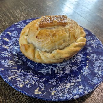 Blue Rose - Pulled pork pie - Cafes Near Me - Auckland, AUK