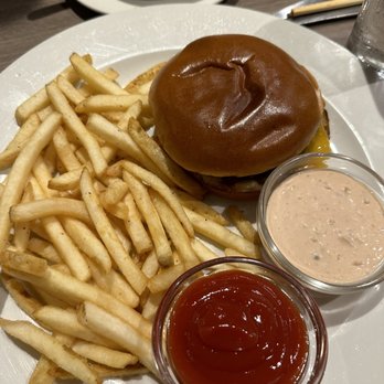 Basalt - Kids cheeseburger - New American Near Me - Honolulu, Hawaii