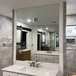 Cavazos Glass & Mirror