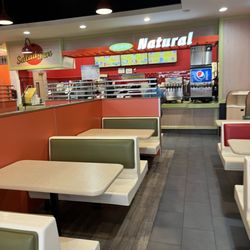 Siempre Natural - Dining room