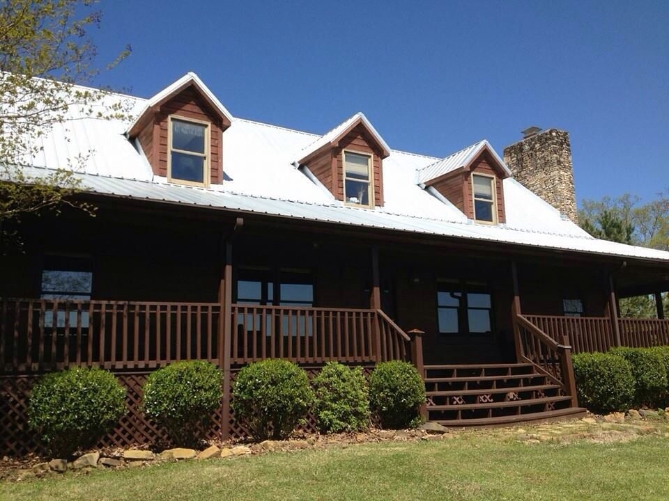 Slide of Humphrey's Metal Roofing