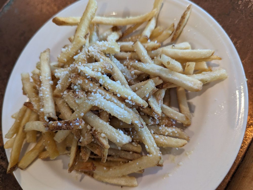 THE WALL BAR & GRILL Updated March 2024 66 Photos & 71 Reviews