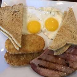 Duke's Lounge - Breakfast in the morning
