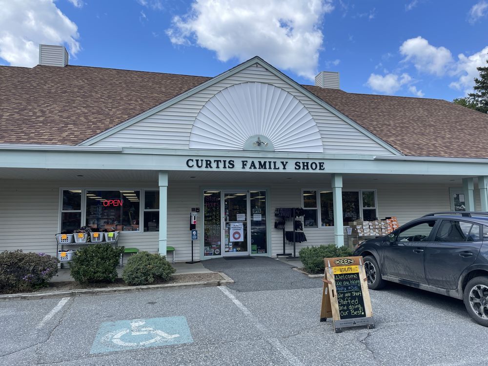 CURTIS FAMILY SHOES Updated October 2024 20 Photos 385 High St