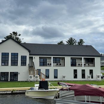 Dockside Inn & Tavern - Lakeside suites - American Near Me - Greenville, Maine Dockside Inn & Tavern - Lakeside suites - American Near Me - Greenville, Maine
