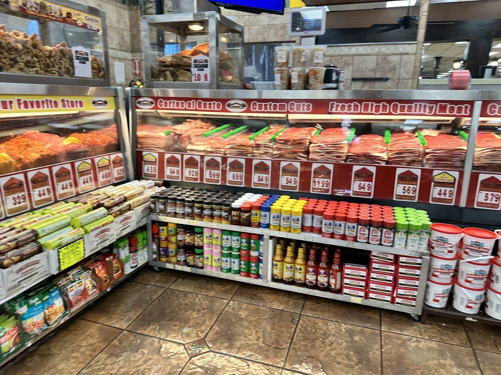 4 WAY MEAT MARKET /CARNICERÍA 4 CAMINOS Updated May 2024 21 Photos