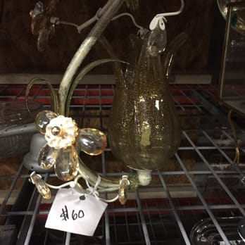 Eco Relics - $60 for Maxie in China broken fixture - Building Supplies Near Me - Jacksonville, Florida