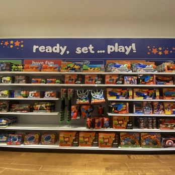 Toys R Us - 11/'25 - Toy Stores Near Me - Camarillo, California Toys R Us - 11/'25 - Toy Stores Near Me - Camarillo, California