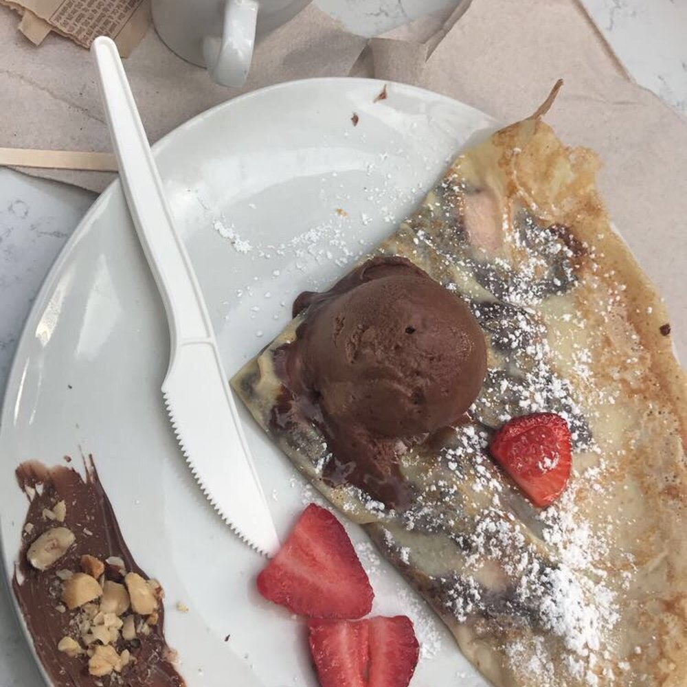 Nutella Cafe - Nutella crepe - Desserts Near Me - Chicago, Illinois Nutella Cafe - Nutella crepe - Desserts Near Me - Chicago, Illinois