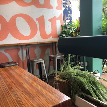 Bean About Town Honolulu - Seating area - Coffee & Tea Near Me - Honolulu, Hawaii Bean About Town Honolulu - Seating area - Coffee & Tea Near Me - Honolulu, Hawaii