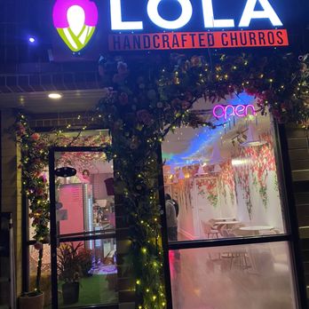 Lola's Handcrafted Churros - Front entrance - Desserts Near Me - Lisle, Illinois
