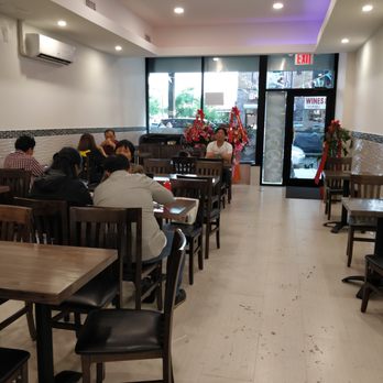 Fu Yuan Kitchen - seating - Chinese Near Me - Brooklyn, New York