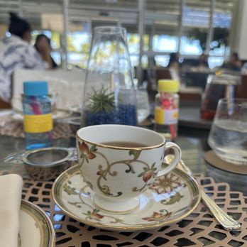 The Veranda - Wine Bars Near Me - Honolulu, Hawaii