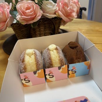 WOW Bakery - Signature donuts - Bakeries Near Me - Calgary, Alberta WOW Bakery - Signature donuts - Bakeries Near Me - Calgary, Alberta