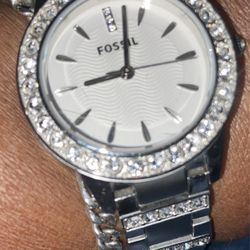Leiva's Jewelry - Leiva's keeps me ticking...
