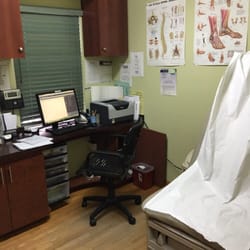 Alam Podiatry - PC - Treatment room