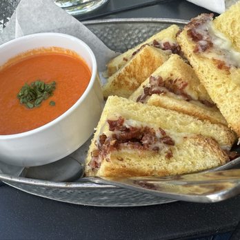 Union - Bacon, grilled cheese and tomato bisque for the win! - Diners Near Me - Fort Collins, Colorado