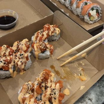 Sushi Misoya - Spicy Roll Combo and Aurora Roll - Japanese Near Me - Maple Ridge, British Columbia