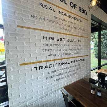 Hogwood BBQ - Barbeque Near Me - Franklin, Tennessee