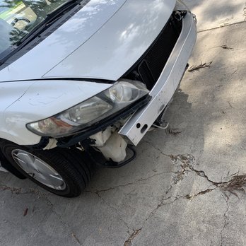Bellverno Auto Collision Center - Car damage - Body Shops Near Me - Long Beach, California Bellverno Auto Collision Center - Car damage - Body Shops Near Me - Long Beach, California