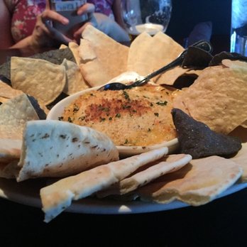 Yard House - Lobster, Crab & Artichoke Dip - New American Near Me - Tucson, Arizona