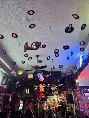 Montavilla Station by null