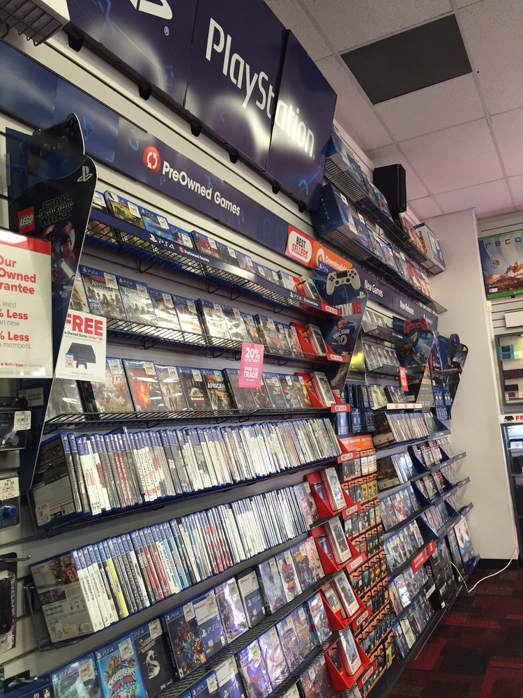 GAMESTOP 7319 US31, Indianapolis, Indiana Video Game Stores