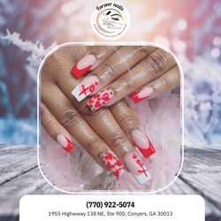 Forever Nails - Beauty begins at your fingertips. This set brings a smooth, polished look.