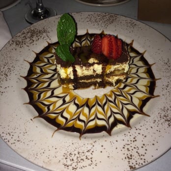 Luna Restaurant - Yummy tiramisu - Italian Near Me - Concord, California