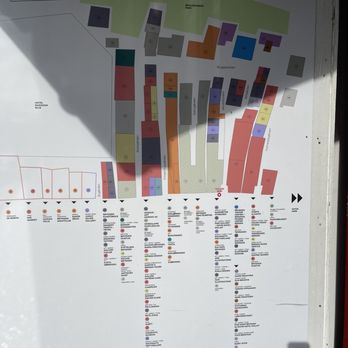 Bryggen - Map that identifies businesses in the back alleyways - Landmarks & Historical Buildings Near Me - Bergen, 12