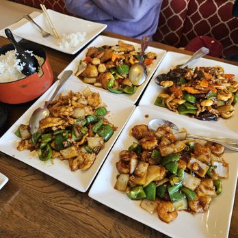 Chi's Chinese Cuisine - Garlic shrimp and chicken, black bean fish fillet, Szechwan pork - Chinese Near Me - Northridge, California Chi's Chinese Cuisine - Garlic shrimp and chicken, black bean fish fillet, Szechwan pork - Chinese Near Me - Northridge, California