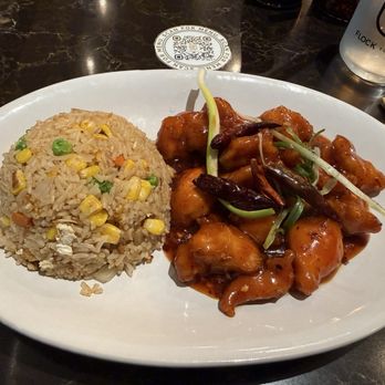 Flock to the Wok - General Tso Chicken - Chinese Near Me - Savannah, Georgia