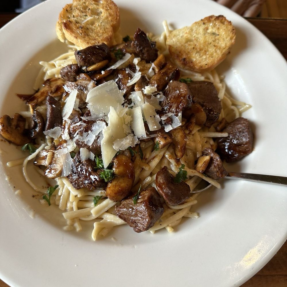Bon Ton Bistro - Pitkin Hotel - Steak and Mushroom pasta - Salad Near Me - Pitkin, Colorado Bon Ton Bistro - Pitkin Hotel - Steak and Mushroom pasta - Salad Near Me - Pitkin, Colorado