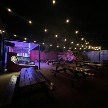 The Lucky Duck - Outdoor Patio - Bars Near Me - San Antonio, Texas The Lucky Duck - Outdoor Patio - Bars Near Me - San Antonio, Texas