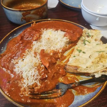 Saffron Spice Indian Kitchen - Butter chicken garlic naan - Indian Near Me - New York, New York Saffron Spice Indian Kitchen - Butter chicken garlic naan - Indian Near Me - New York, New York