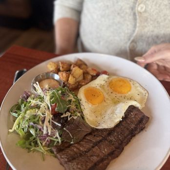 Napkins  - Steak and eggs - New American Near Me - Napa, California