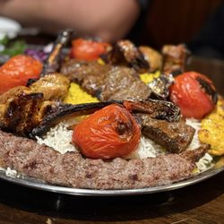 Zeitoon Grill House - Zeitoon Family Platter