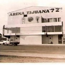 Grupo Unidad La Arena - Vista del edificio en la década de los 80's