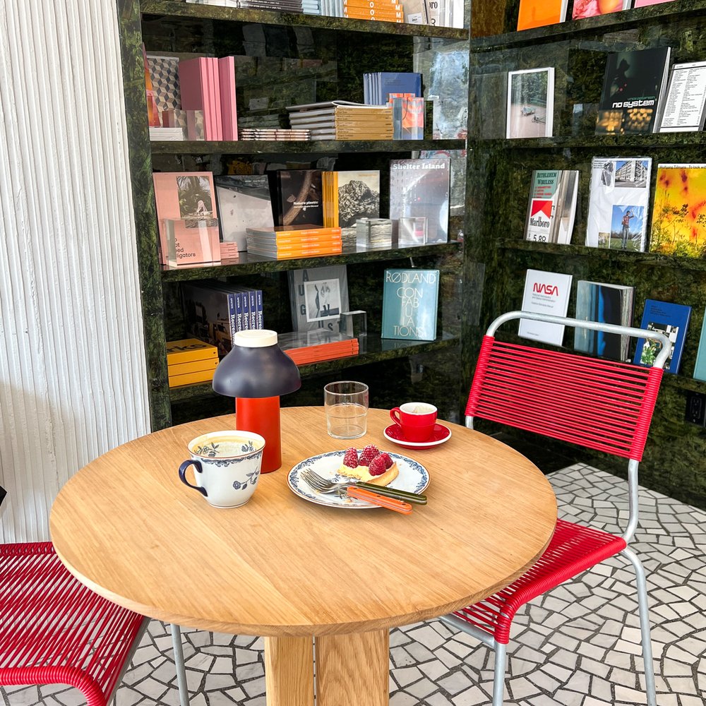 Do Not Feed Alligators - Bookstores Near Me - New York, New York