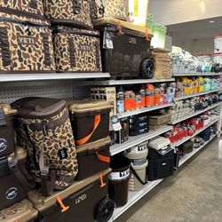 Stripling's General Store - Yeti everything
